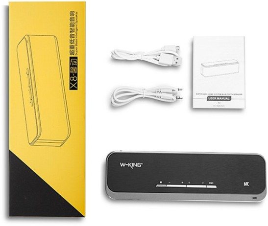 В комплект поставки аудиоколонки входят два кабеля: аудиопровод для подключения к источнику звука и USB-шнур для зарядки встроенного аккумулятора