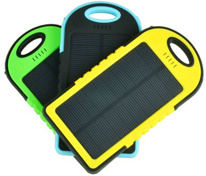 Вы можете купить "Sun-Battery SC-10" в зеленом, голубом или желтом корпусе в зависимости от собственных предпочтений