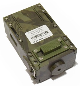 Камуфляжная расцветка незаметна на фоне деревьев и кустов 