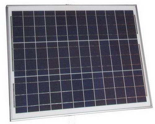 Для зарядки внешнего аккумулятора отпугивателя используется солнечная панель мощностью 40 Вт