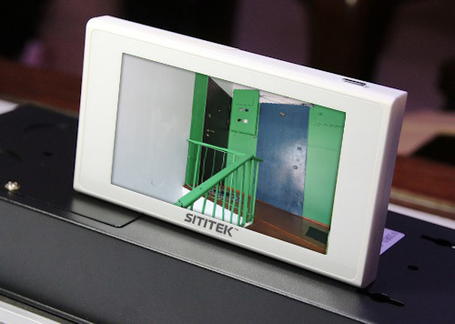 Видеоглазок "SITITEK Safebox" оснащен сенсорным дисплеем на 4,7 дюйма