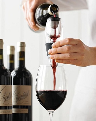 При желании, аэратор можно использовать отдельно от подставки с держателем