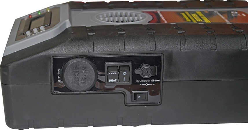 На боковой панели обогревателя  SITITEK Termolux-200USB размещены клавиши управления и разъемы (нажмите на фото, чтобы увеличить)