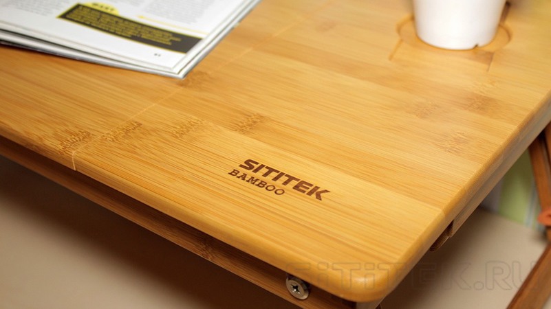 Столик для ноутбука SITITEK Bamboo 2 выполнен из ценной породы дерева, что придает ему очень эстетичный внешний вид 