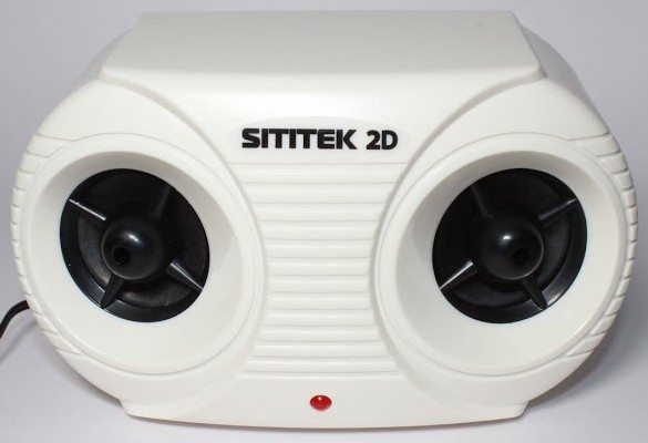 Ультразвуковой отпугиватель грызунов и насекомых Sititek 2D оснащен двумя генераторами и двумя ультразвуковыми излучателями