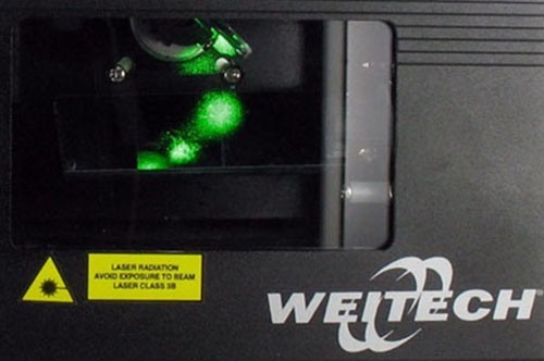 Лазерный излучатель прибора "Weitech WK-0062" защищен специальным стеклом