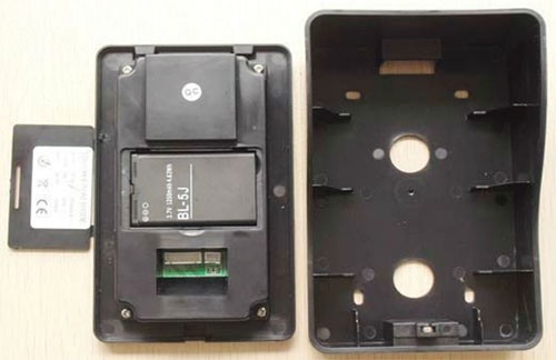 Вызовной модуль видеодомофона "Grand" оснащен стандартным аккумулятором BL-5J