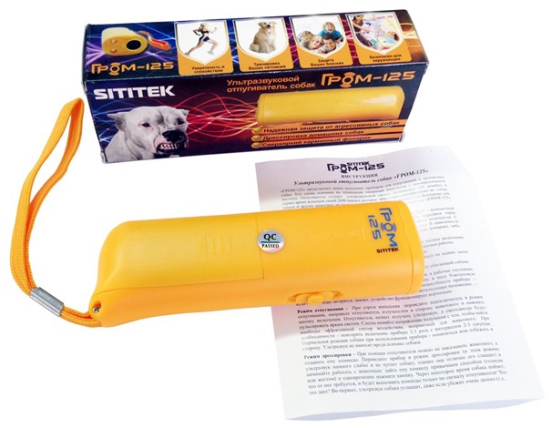 Отпугиватель собак "Sititek Гром-125" поставляется в небольшой коробке