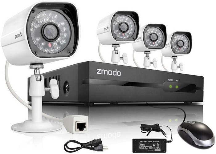 К видеокомплекту "Zmodo PoE 2" прилагается мышь, адаптер питания и все прочие аксессуары, необходимые для работы (нажмите на изображение, чтобы увеличить)