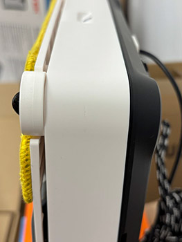 Уцененный робот-мойщик