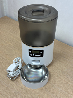 Автокормушка для кошек и собак Pets F01 Уценка