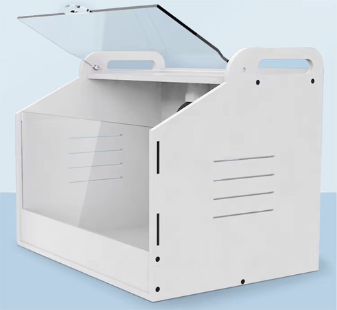 Верхняя крышка брудера HD 40W Мини из прозрачного оргстекла легко открывается и закрывается