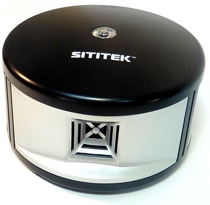 SITITEK 360 — один из наших самых мощных универсальных отпугивателей, отличающийся оригинальной конструкцией с тремя ультразвуковыми излучателями