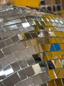 Уцененный диско шар диаметром 50 см