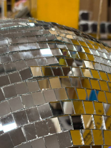 Уцененный диско шар диаметром 50 см