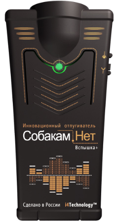 Большая кнопка включения располагается сверху на корпусе — ее очень удобно нажимать, не глядя (нажмите на фото для увеличения)