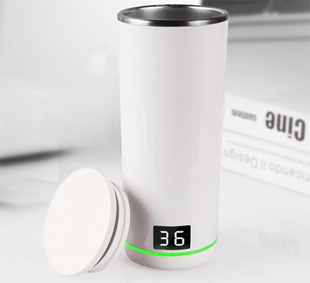 Термокружка "Smart Cup Thermo" надолго сохранит температуру напитка и укажет его точную температуру в любой момент