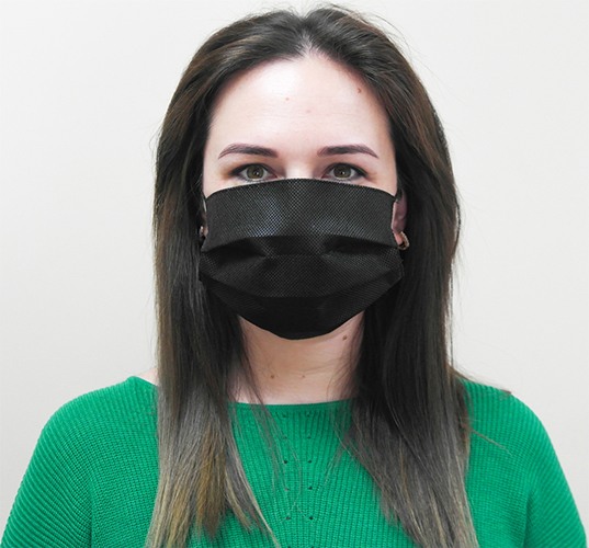 Защитная маска в черном цвете с HEPA-фильтрацией